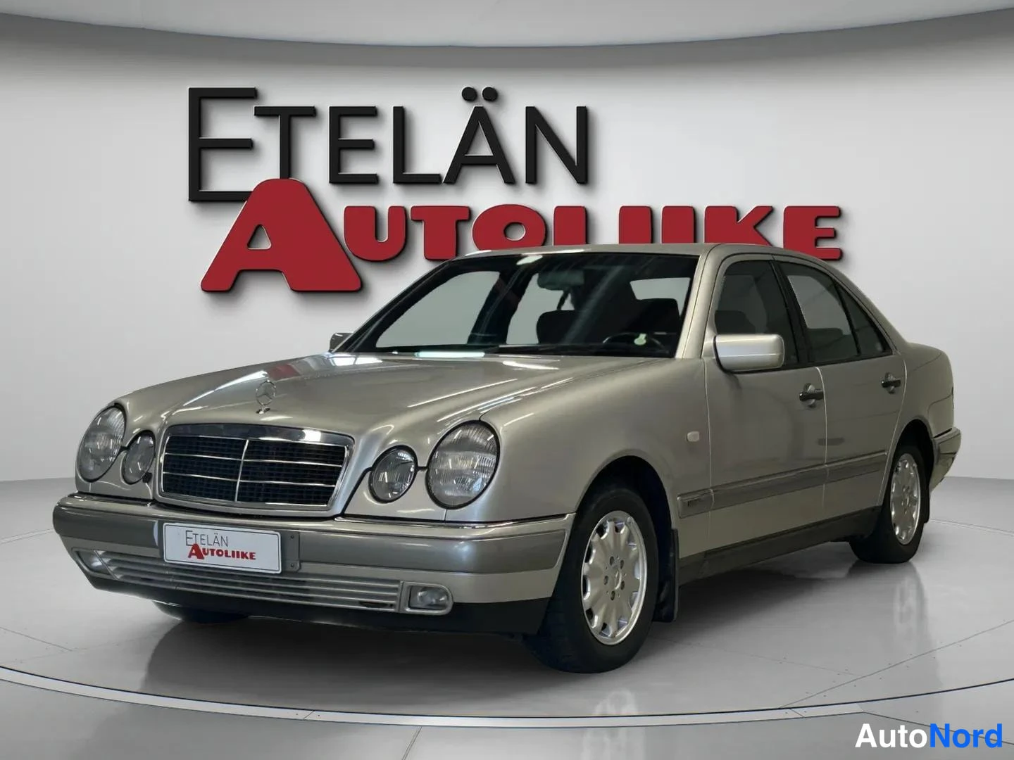 Mercedes-Benz E 1996