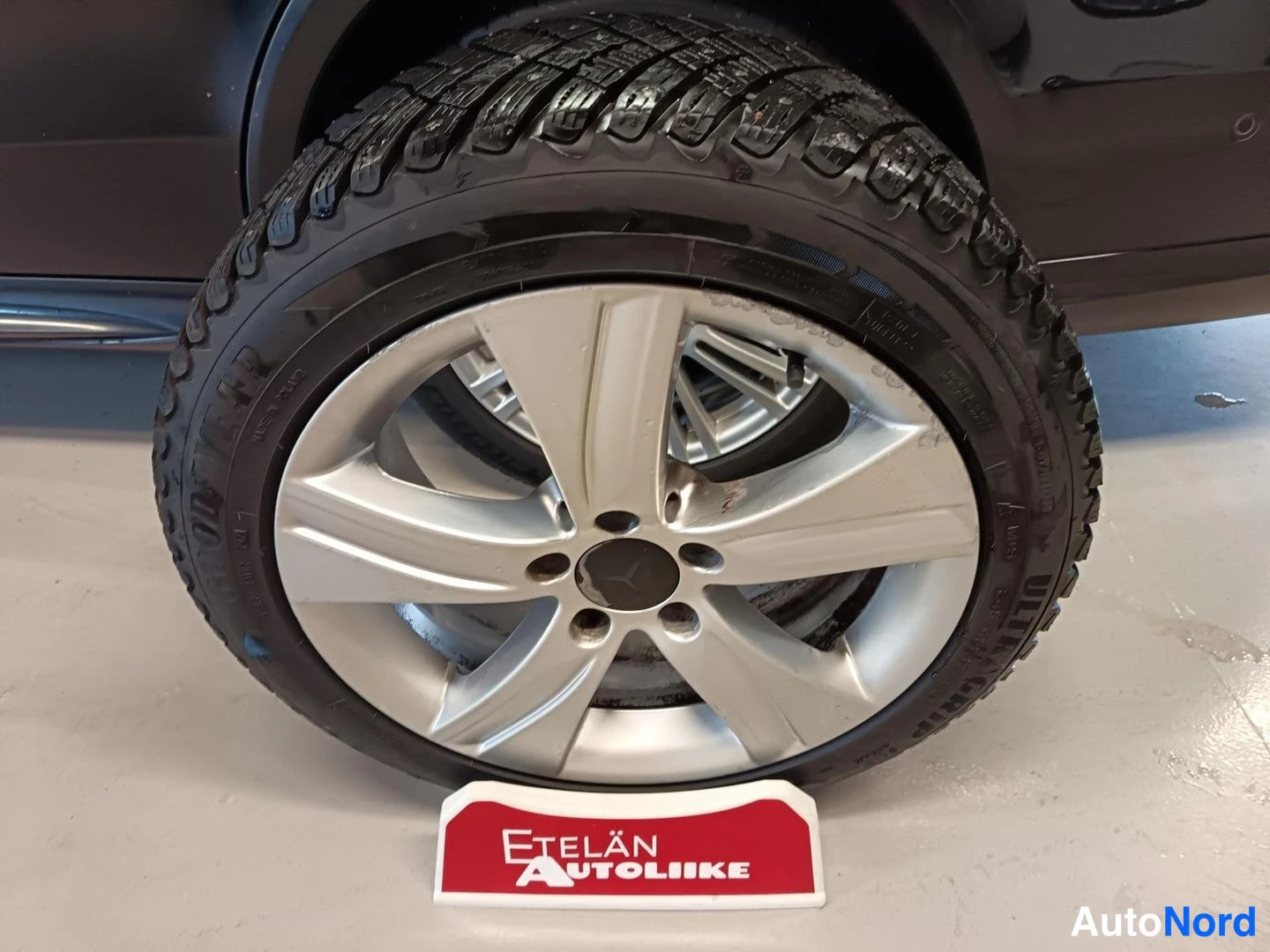 Sivulta: Asumakuva: mercedes-benz c 250cdi amg 2015, Sivukuva