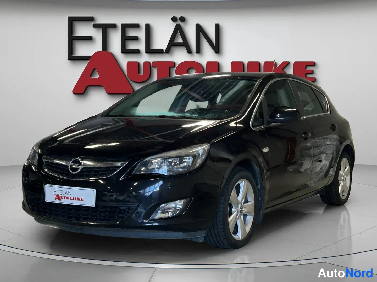 Opel Astra 2011