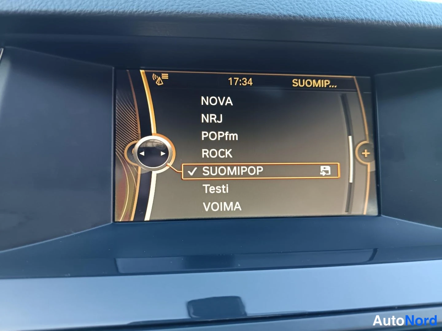 Harmaa BMW 520 2014, yksityiskohta, kuva 8