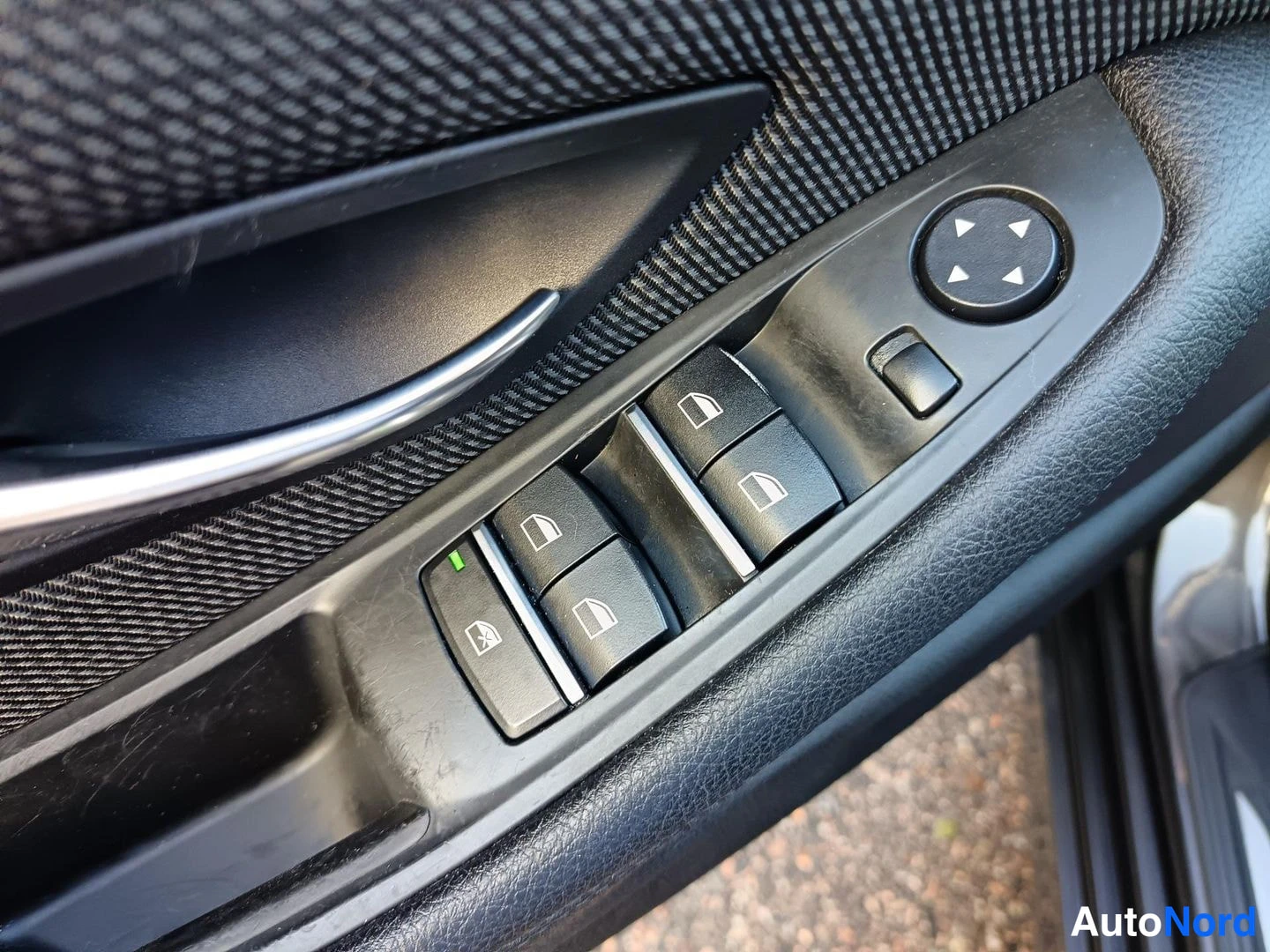 Harmaa BMW 520 2014, yksityiskohta, kuva 16
