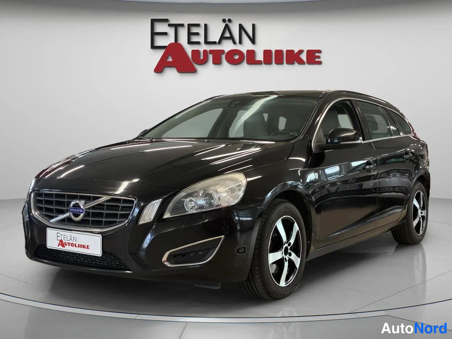 Volvo V60 2,0T Momentum 2011