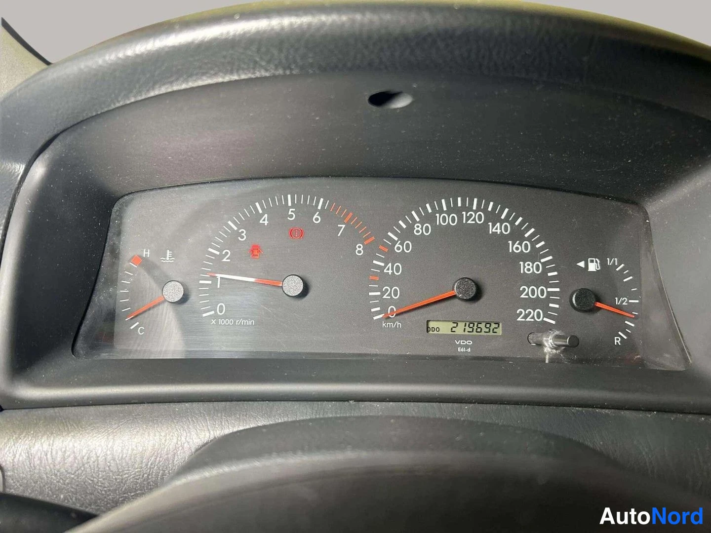 Hopea Toyota Corolla 2003, kuva 18
