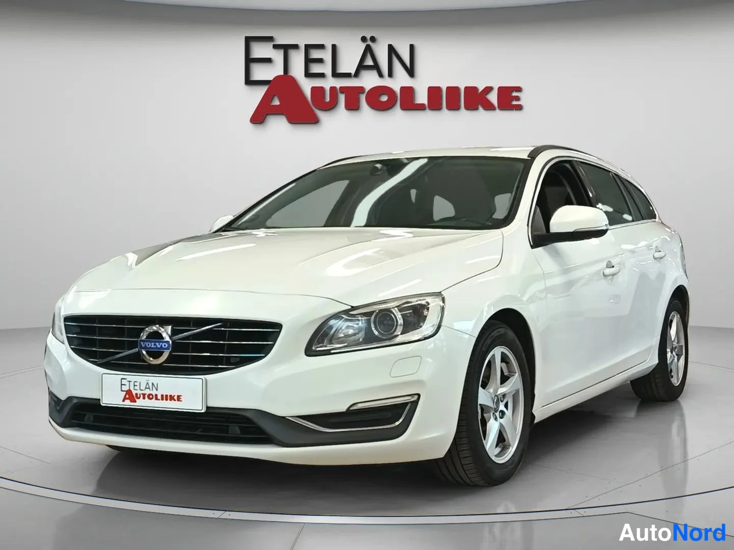 Volvo V60 2,0T Momentum aut 2014
