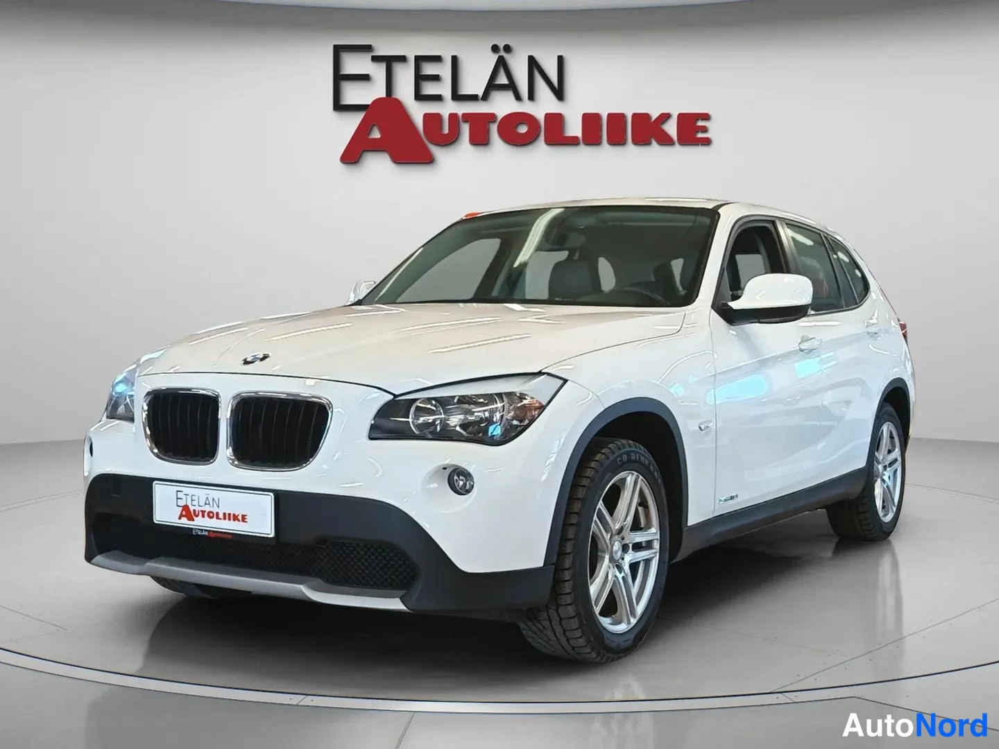 BMW X1 2011