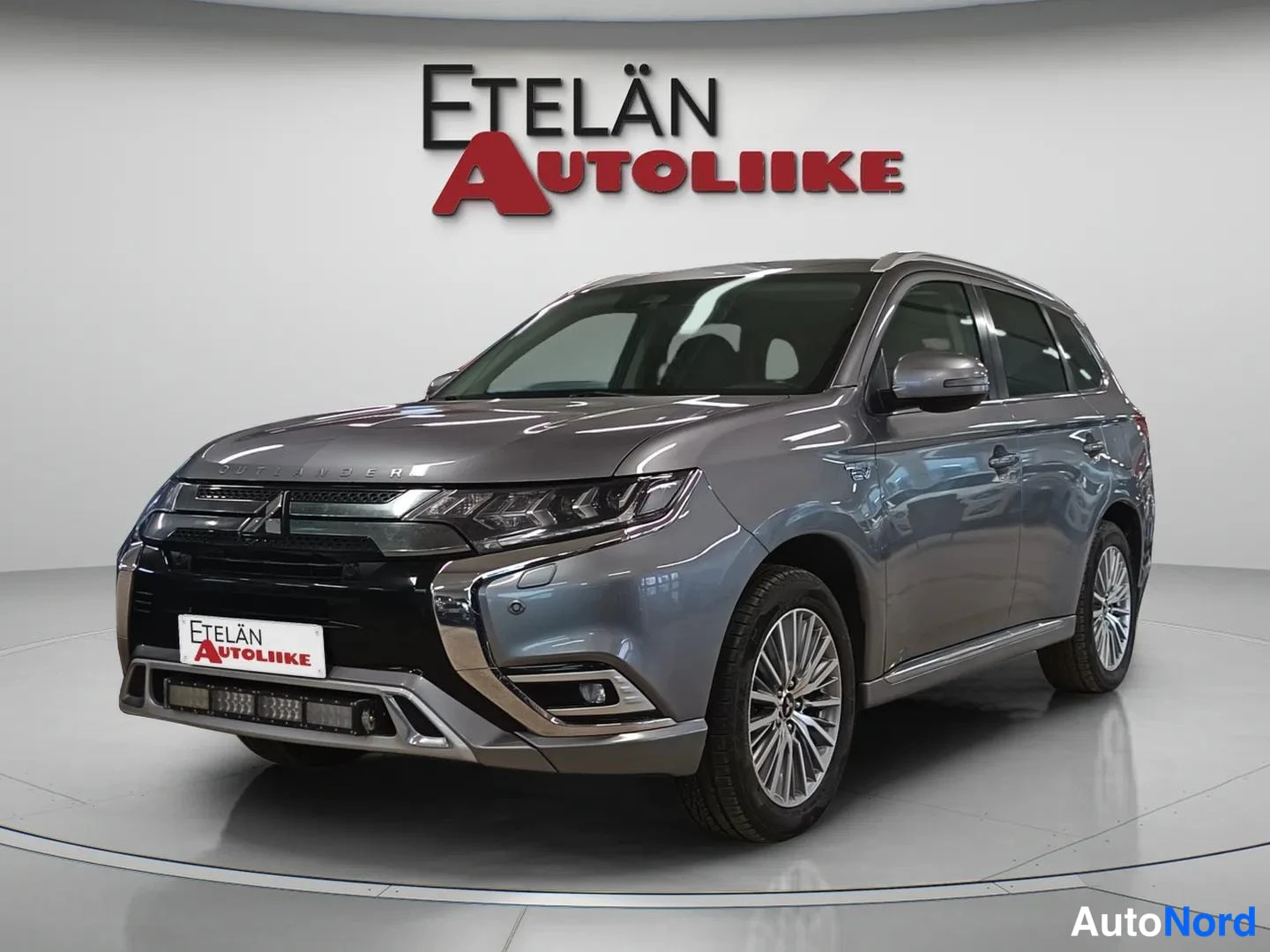Mitsubishi Outlander PHEV 2020
