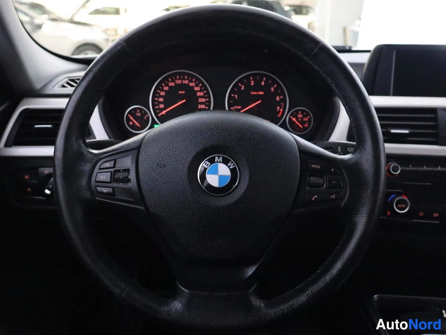 BMW 320i xDrive 2016, ulkokuva 11 – Lappeenranta