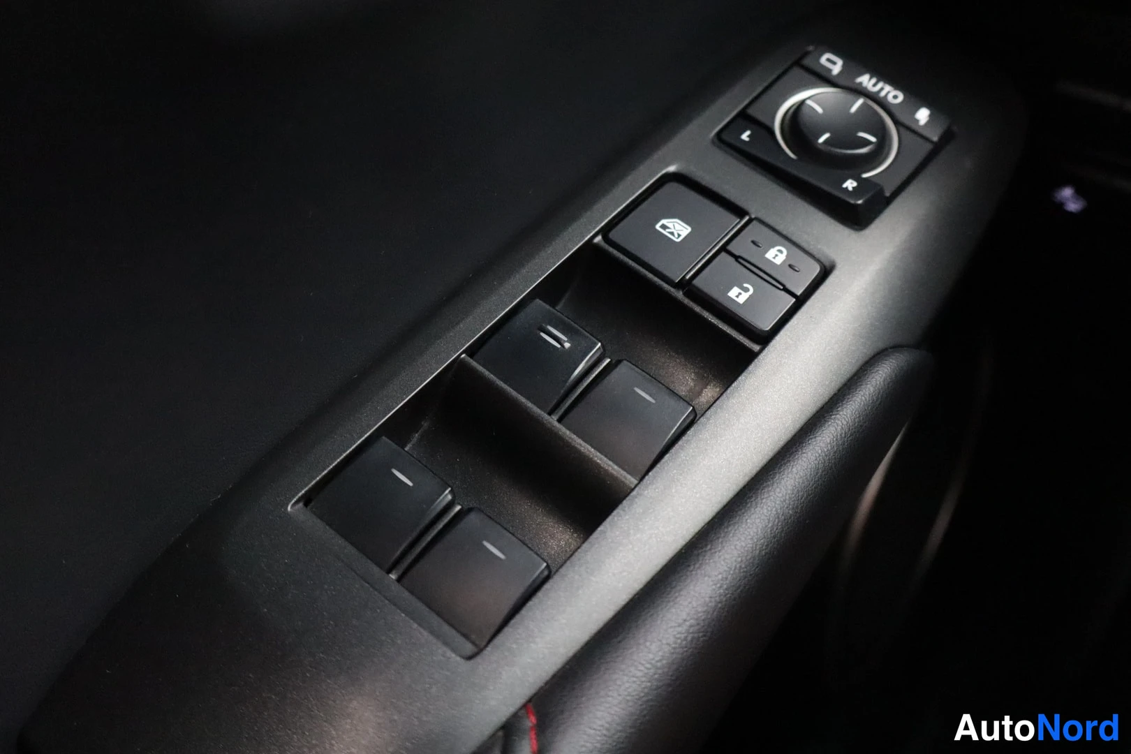 Lexus NX 2016, ulkokuva 25 – Lappeenranta