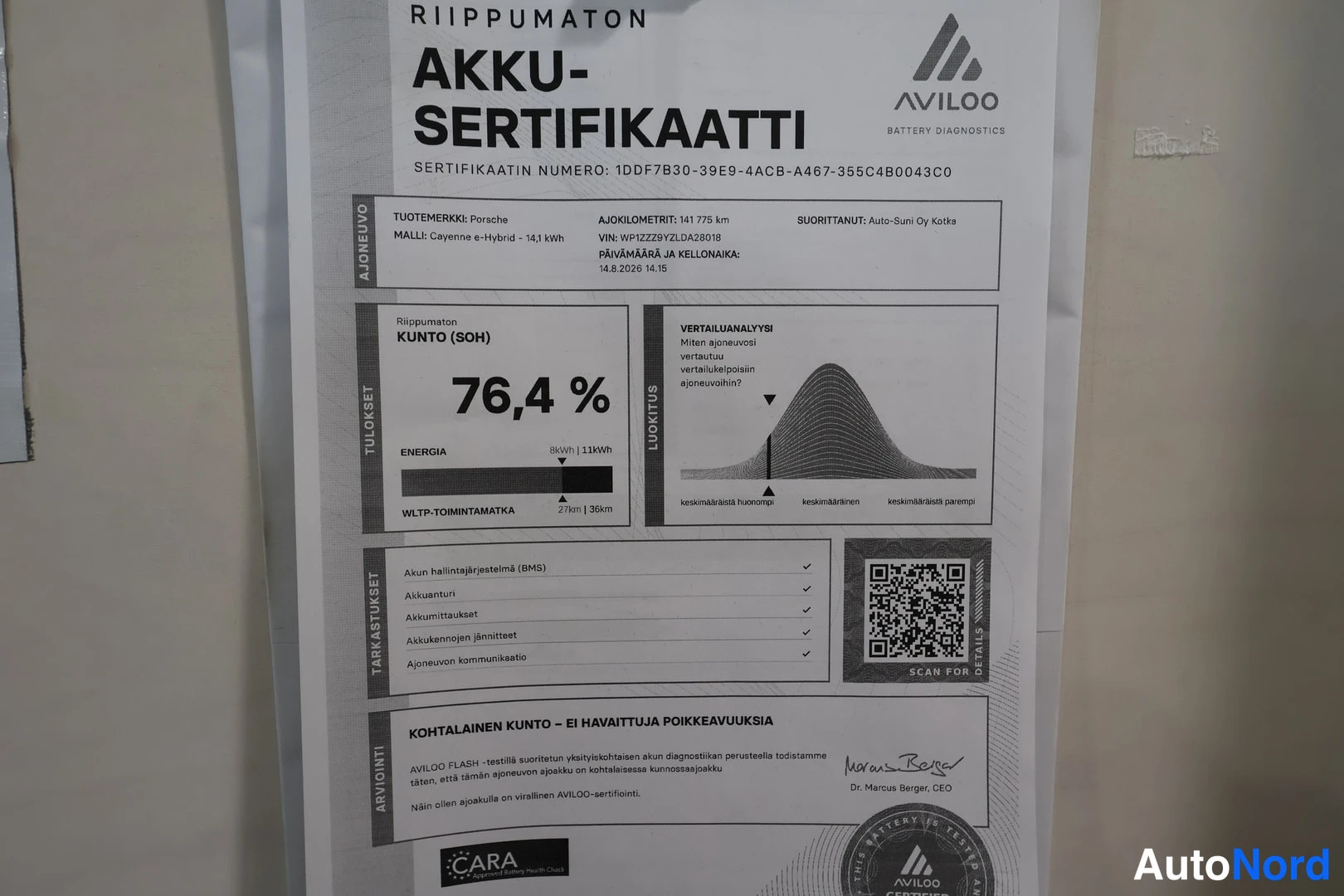 Yksityiskohta: Riippumaton Aviloo akkuserifikaatti: kunto (SoH) 76,4 %, ajo kilometrit 141775 km, malli Cayenne e-Hybrid 14,1 kWh, mitattu 14.8.2026.