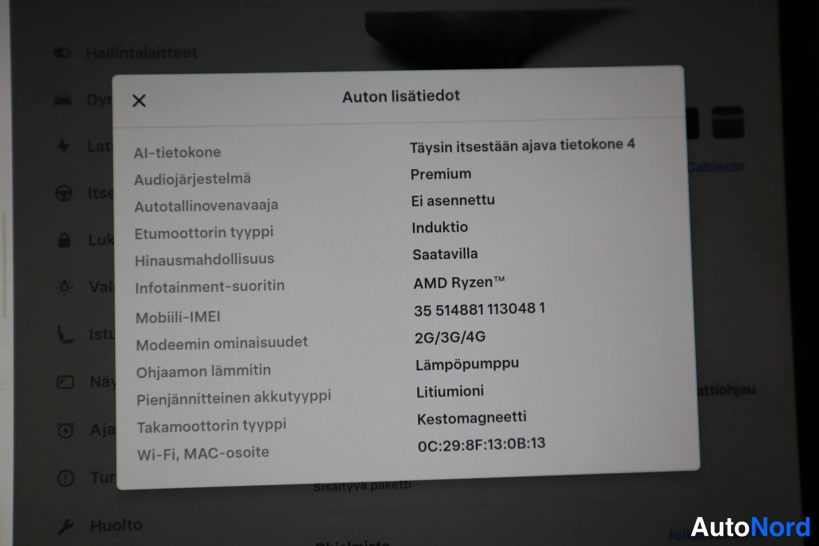 Musta Tesla Model Y 2025, ulkokuva 16 – Lappeenranta
