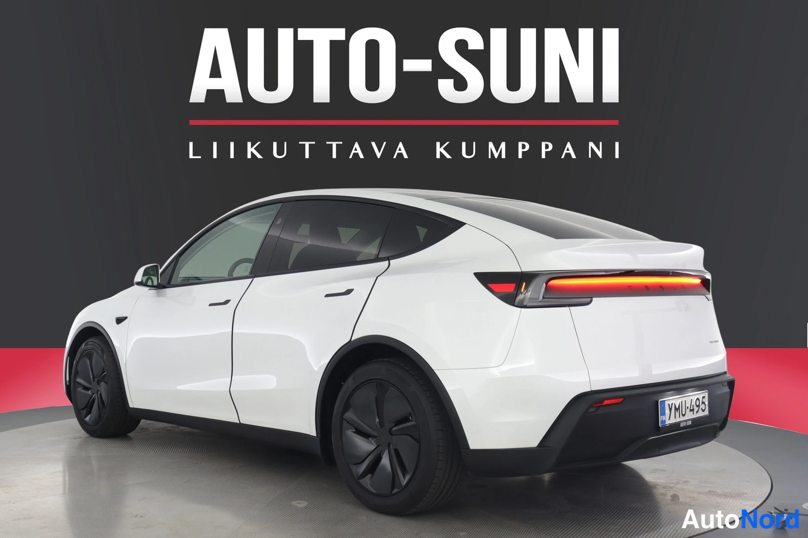 Valkoinen Tesla Model Y 2025, ulkokuva 4 – Lappeenranta