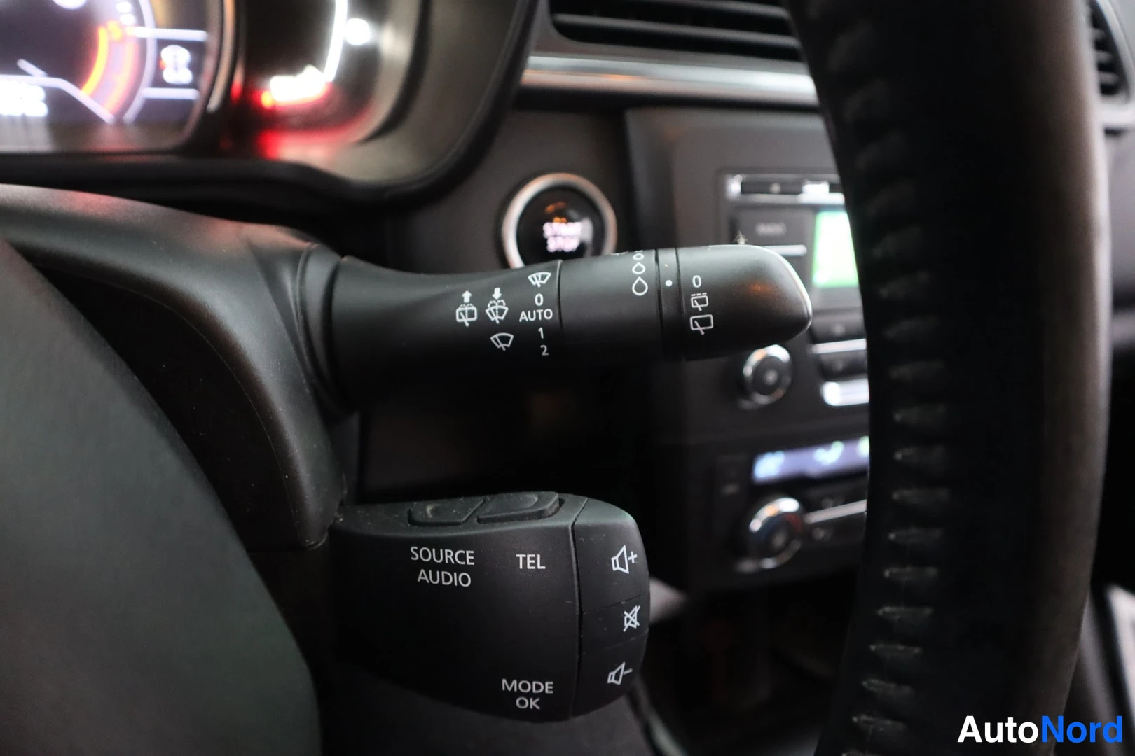 Musta Renault Kadjar 2017, yksityiskohta, kuva 12