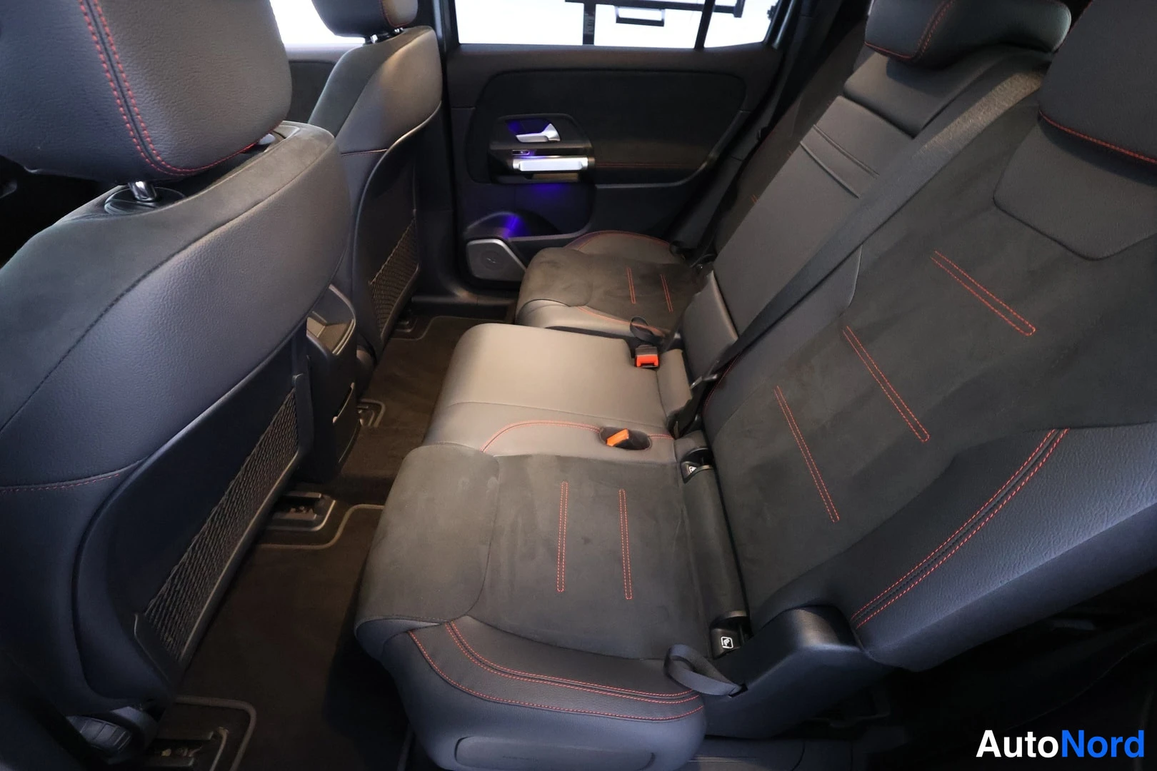 Harmaa Mercedes-Benz EQB 2025, ulkokuva 12 – Lappeenranta