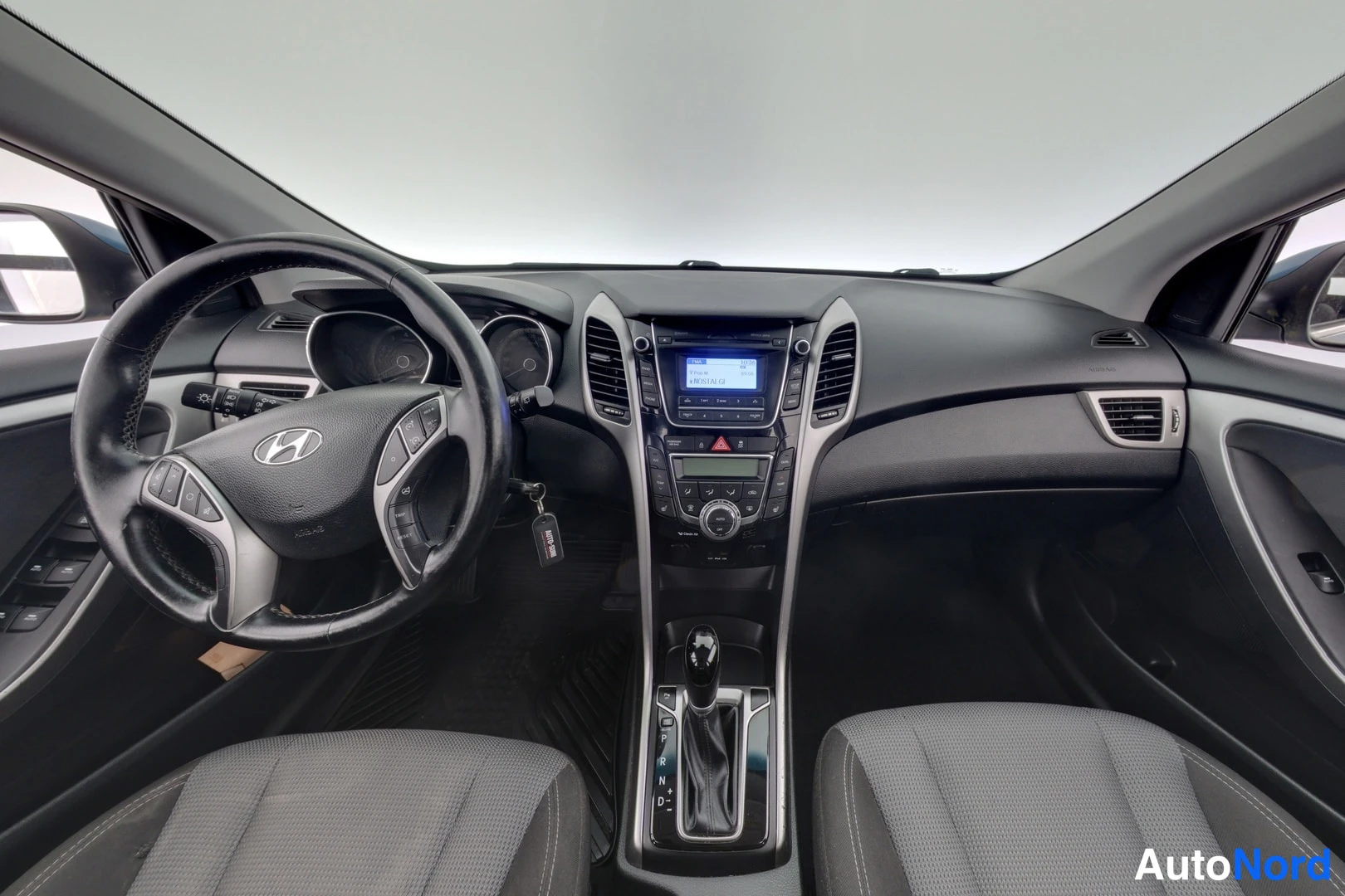 Sininen Hyundai i30 2016, kuva 14