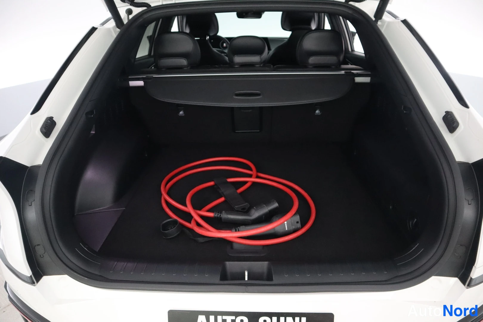 Takaa: back of the vehicle
