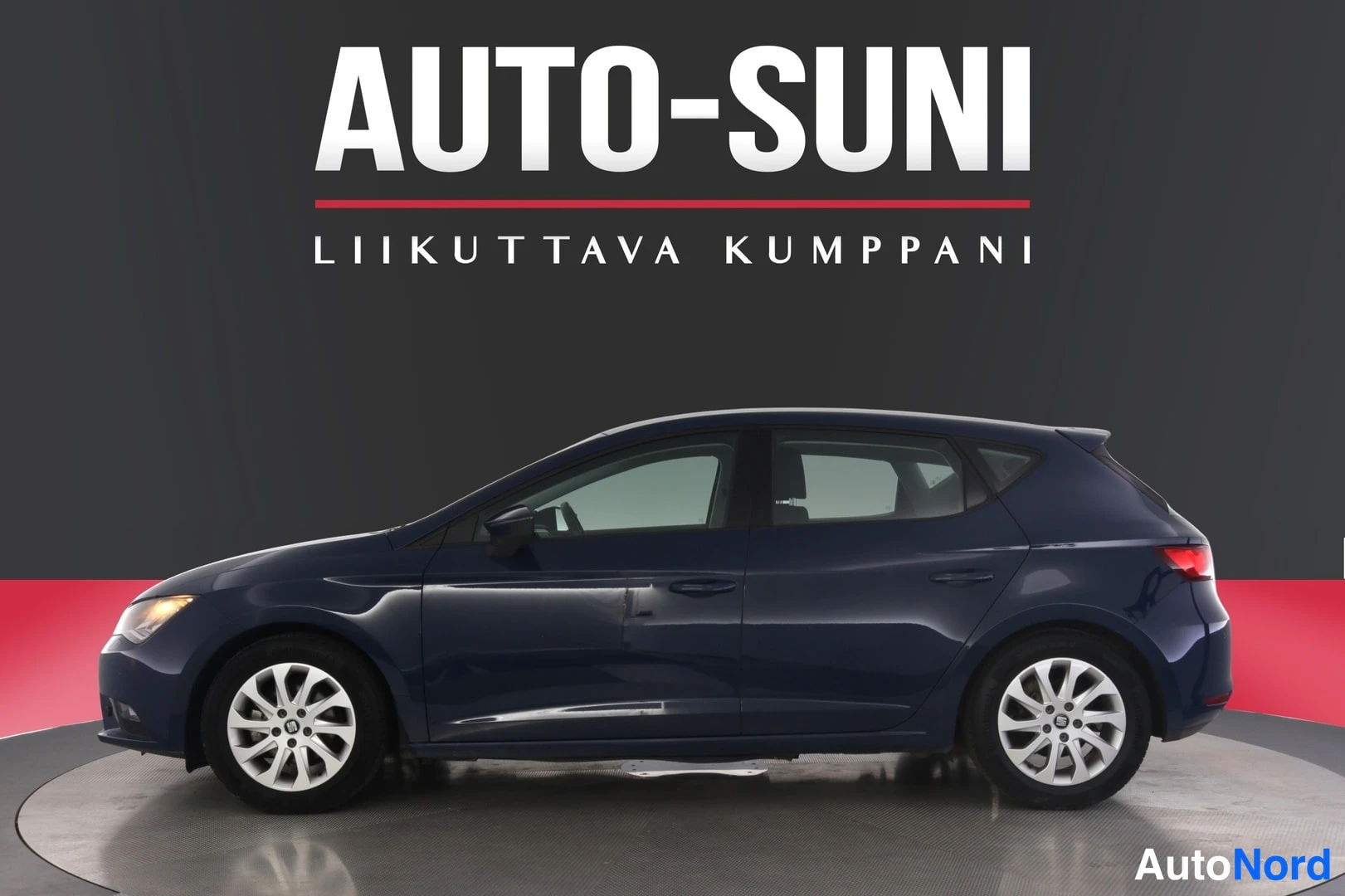 Sininen Seat Leon 2017, sivulta, kuva 4