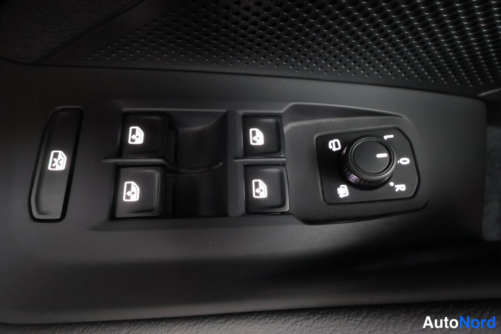 Volkswagen Passat 2025, ulkokuva 19 – Lappeenranta
