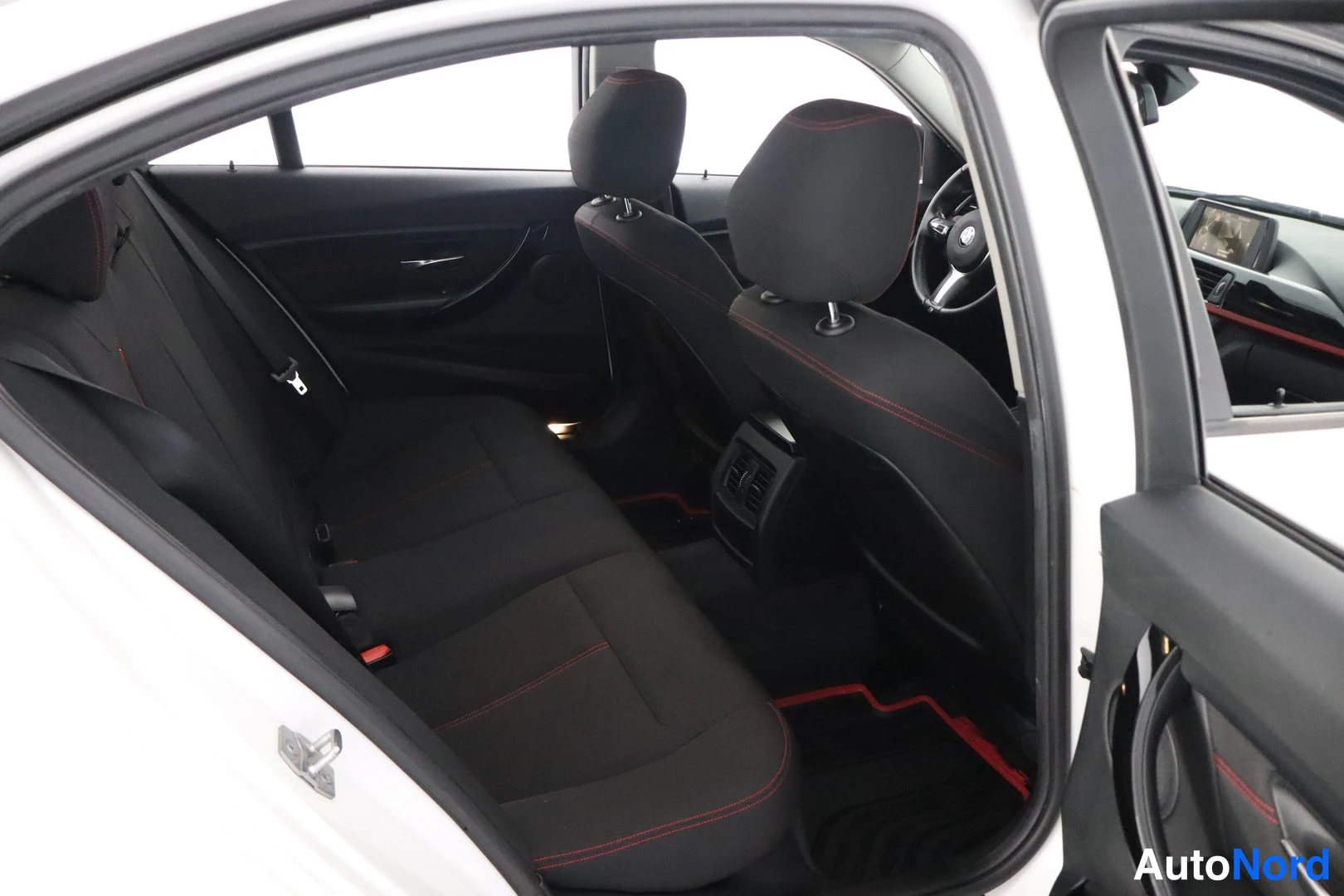 BMW 320i xDrive 2015, ulkokuva 14 – Lappeenranta