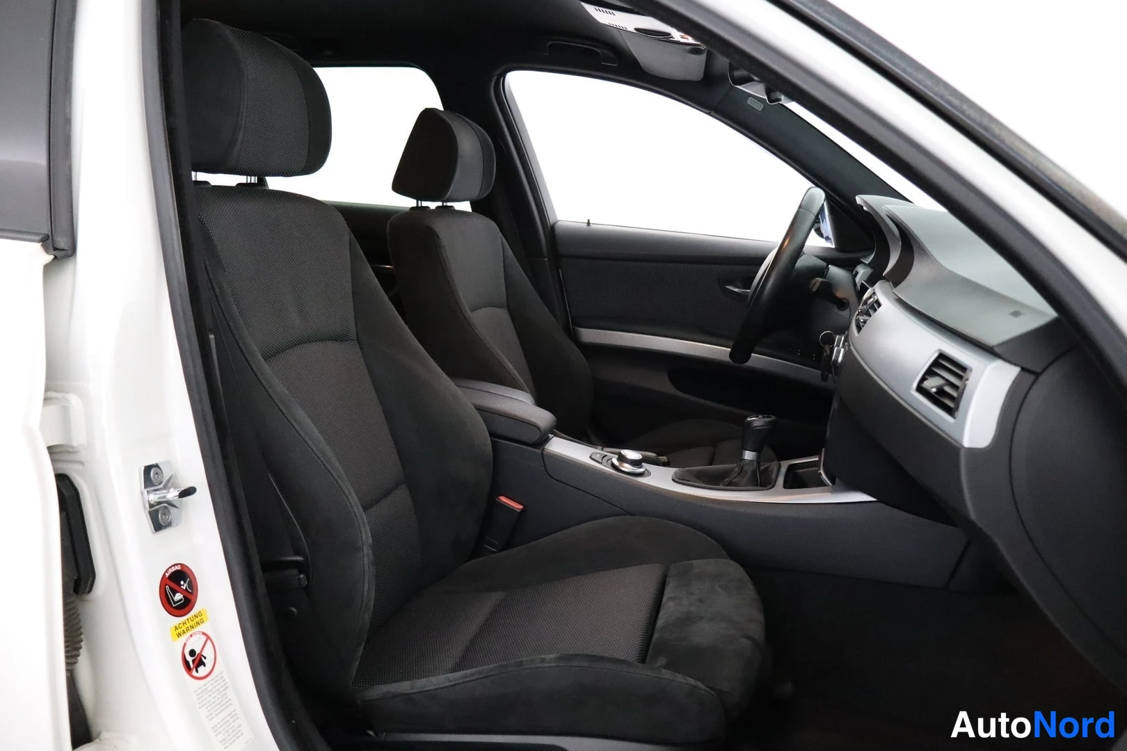 Valkoinen BMW 325d 2008, kuva 12