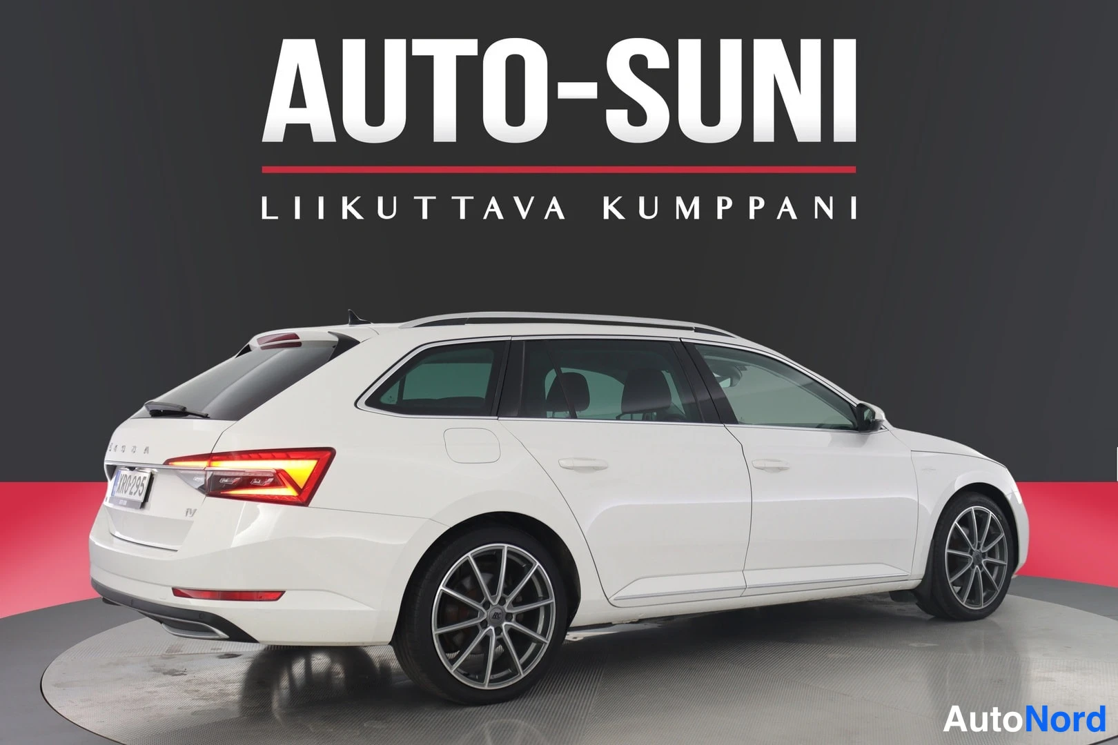 Skoda Superb 2020, ulkokuva 2 – Lappeenranta