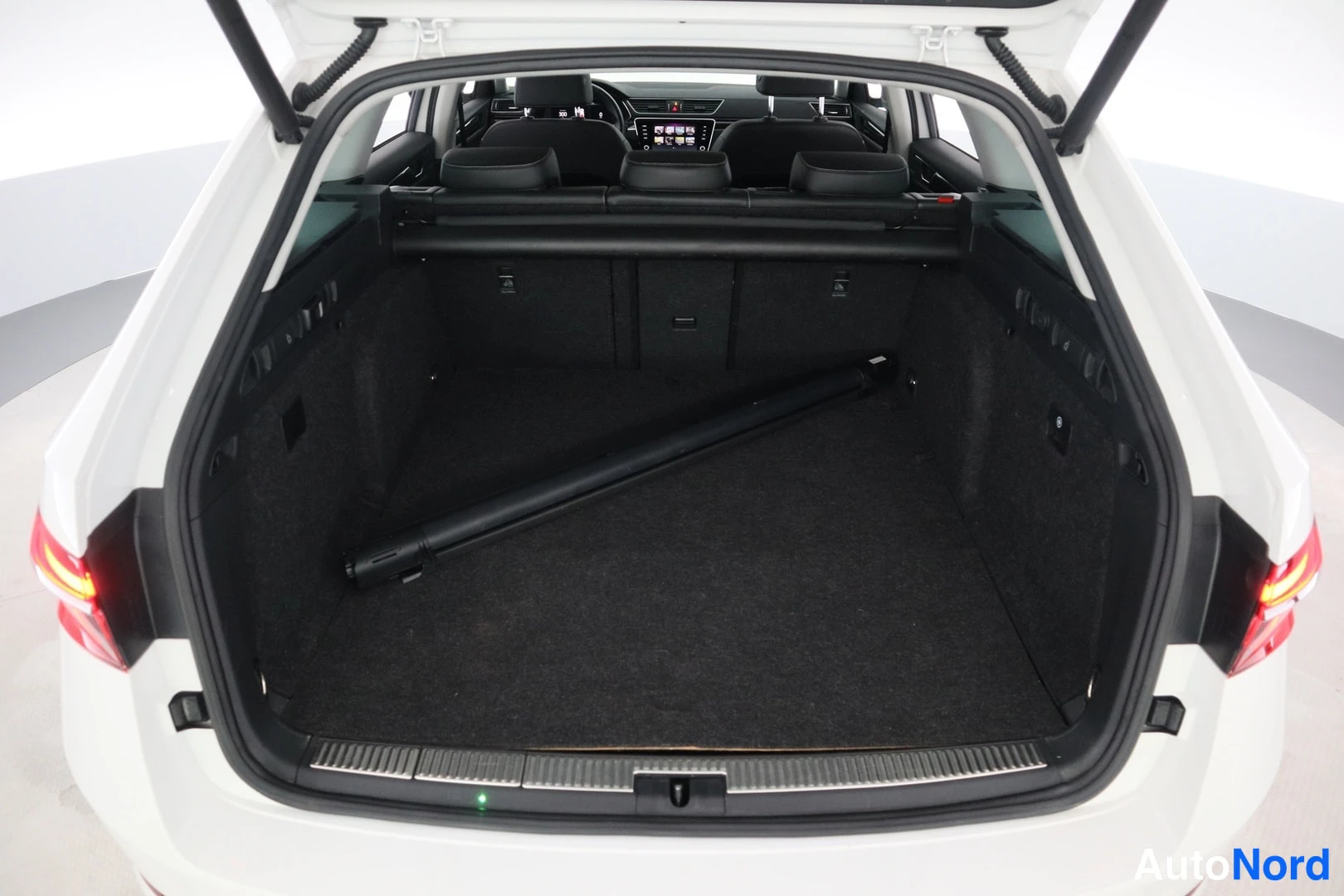 Skoda Superb 2020, ulkokuva 10 – Lappeenranta