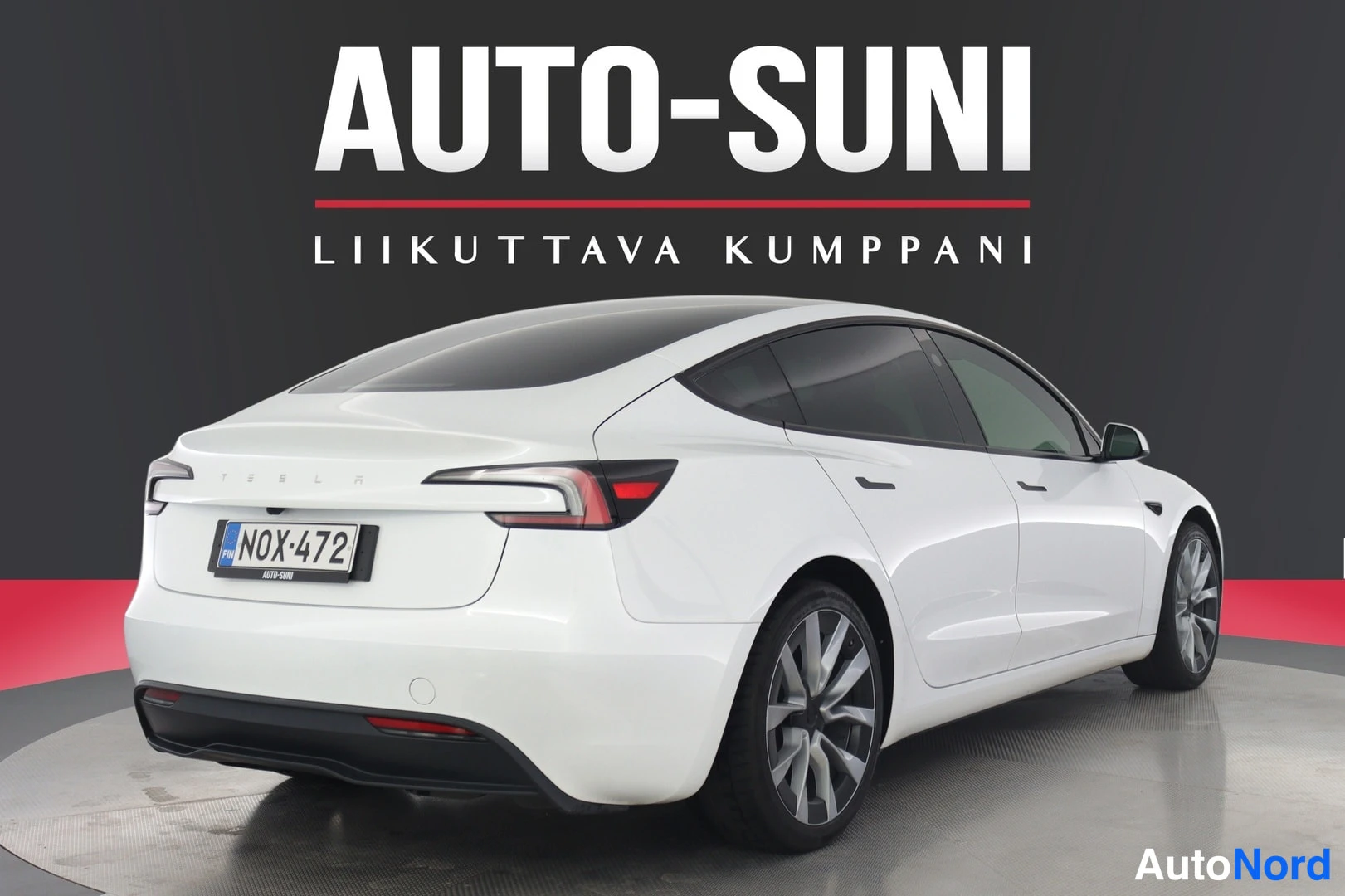 Valkoinen Tesla Model 3 2024, ulkokuva 3 – Lappeenranta