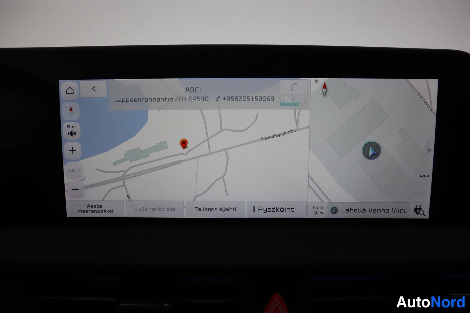 Muu: Auton navigointinäyttö kartalla, valittuna kohde 'ABC! Lappeenrannantie 283 54530', pikanäppäimet Aseta määränpääksi, Lisää reittipiste, Tallenna sijainti ja Py