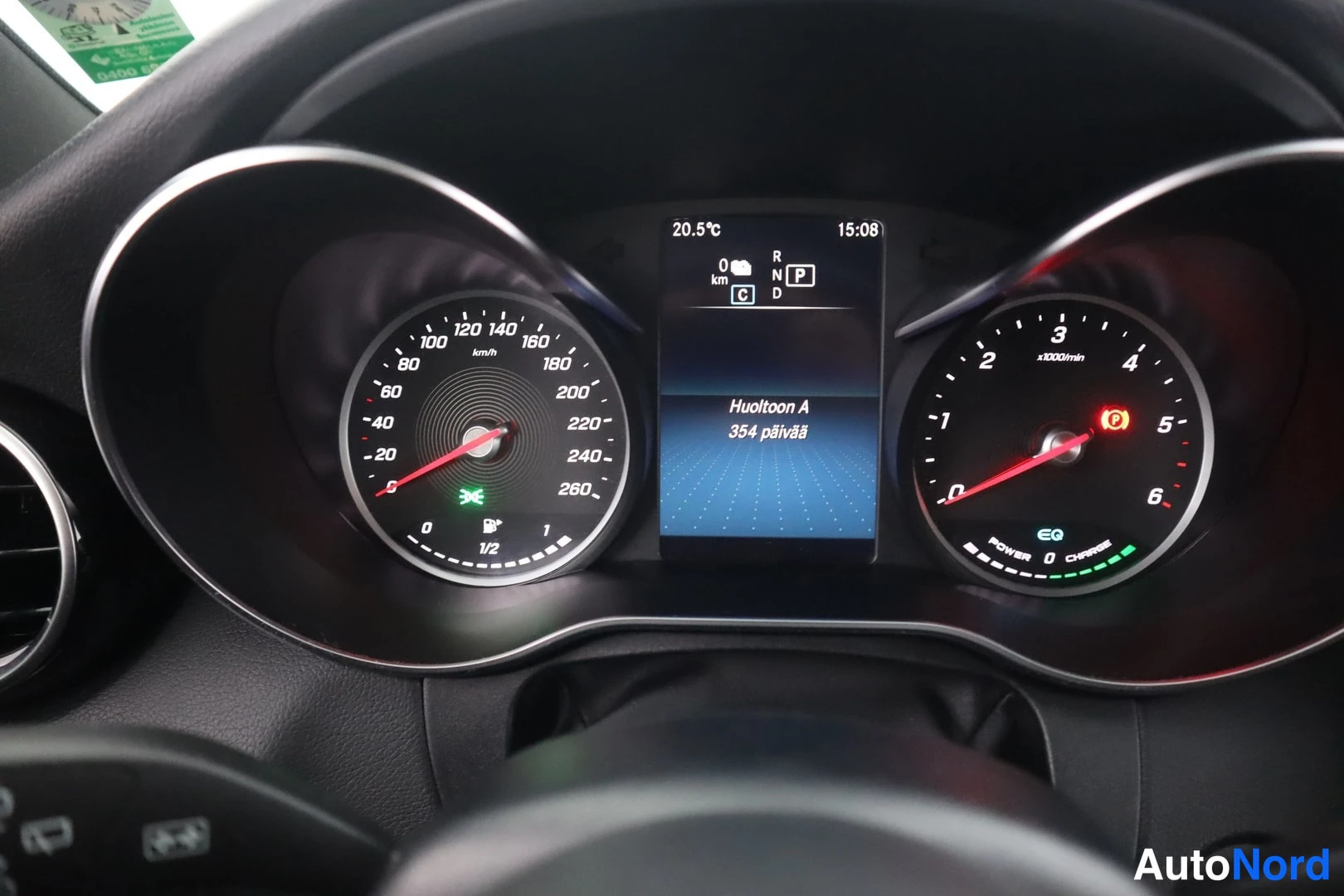 Musta Mercedes-Benz C 2019, edestä, kuva 6