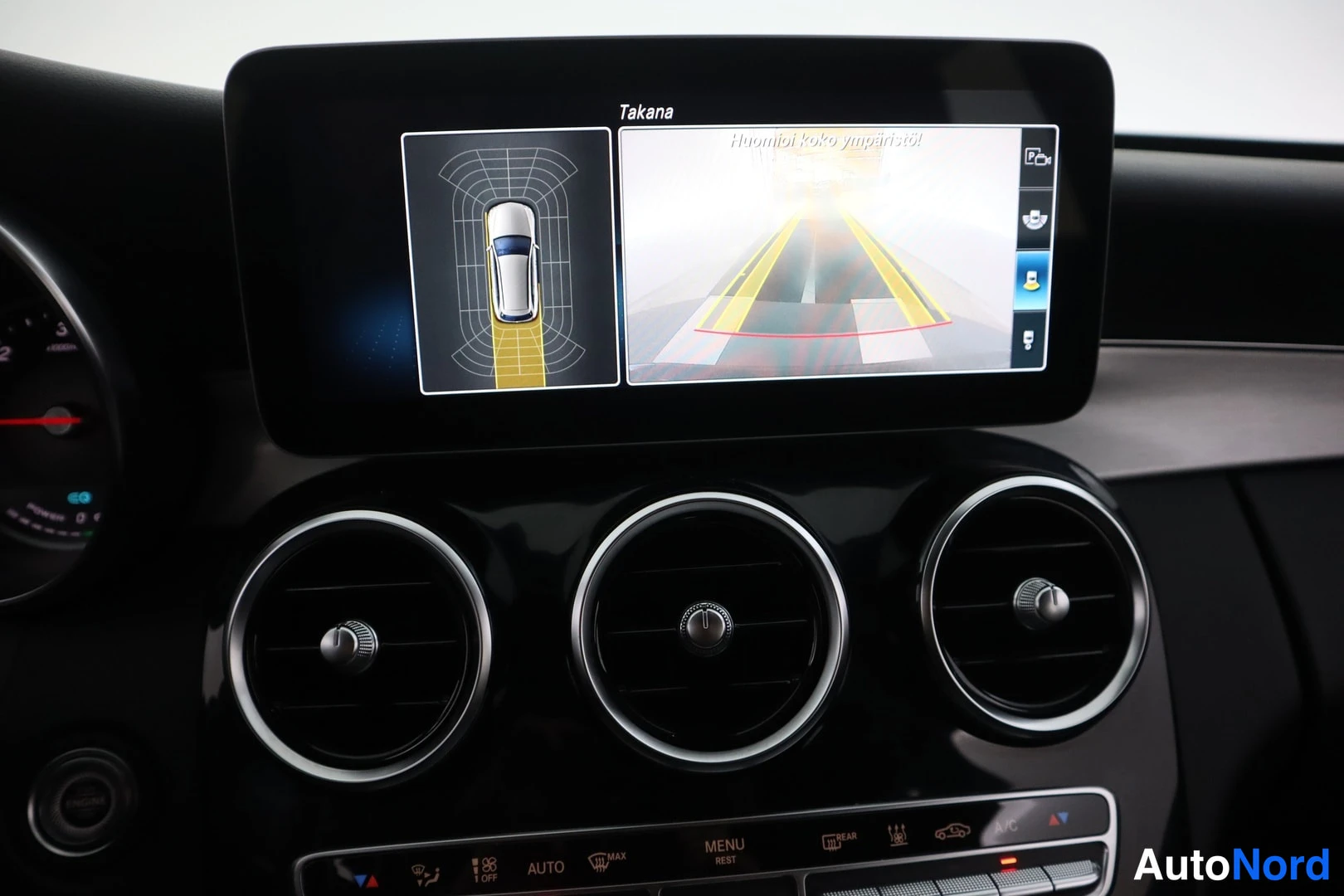 Musta Mercedes-Benz C 2019, kuva 17