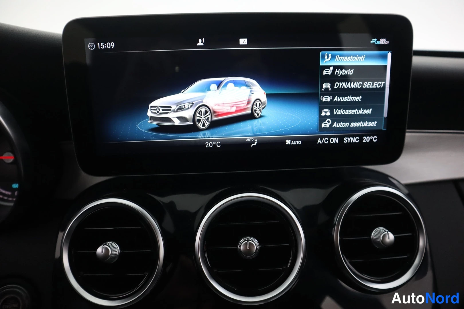 Musta Mercedes-Benz C 2019, kuva 20