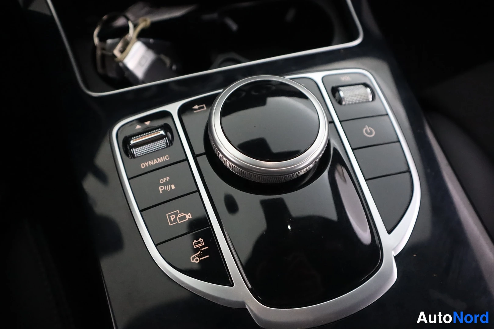 Musta Mercedes-Benz C 2019, kuva 22