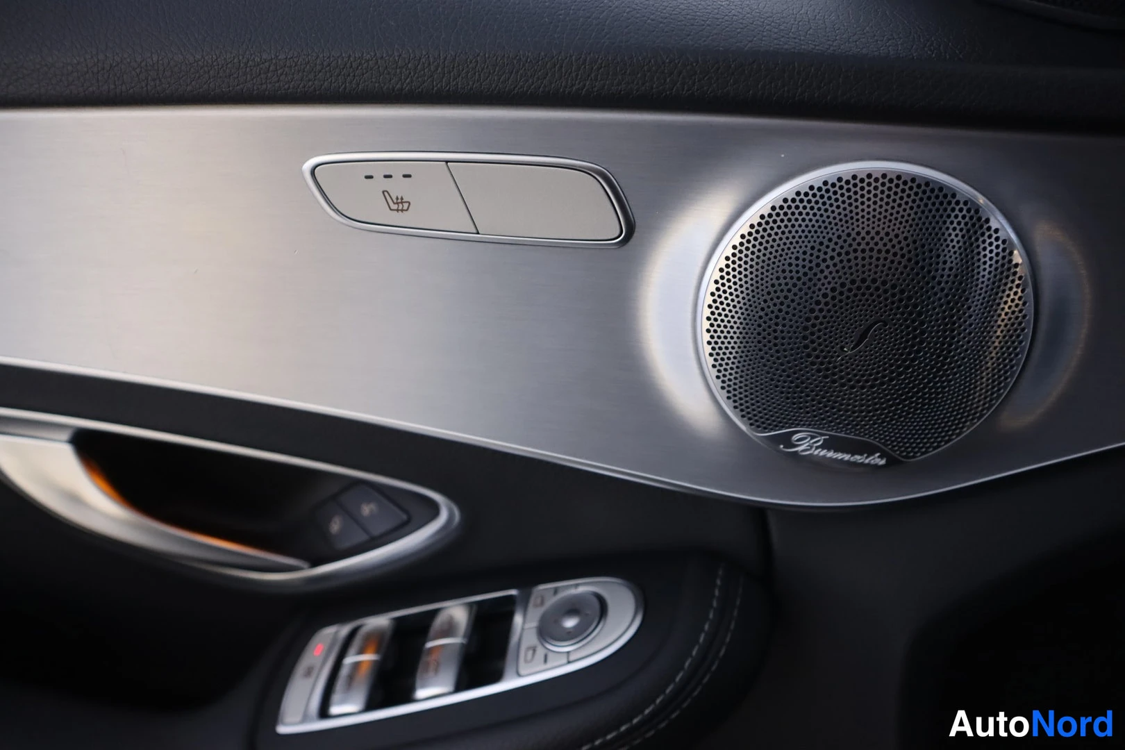 Musta Mercedes-Benz C 2019, kuva 25