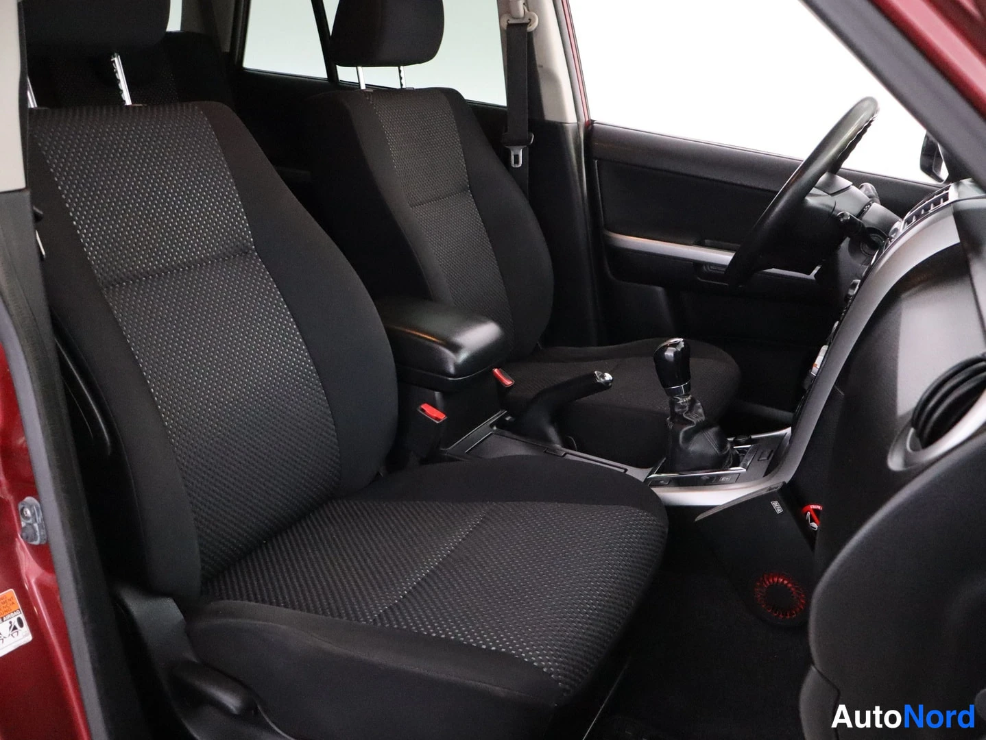 Punainen Suzuki Grand Vitara 2006, kuva 19