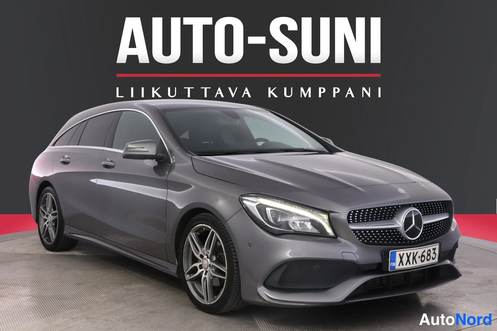 Harmaa Mercedes-Benz CLA 2017, etuviisto, keula oikealle, kuva 3