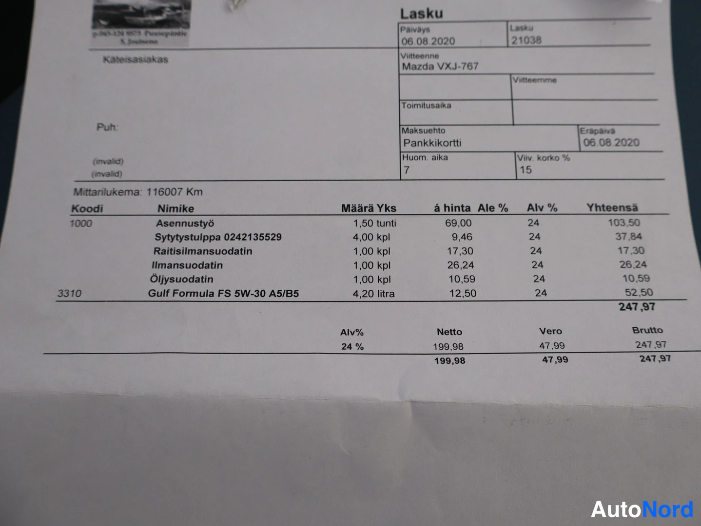 Sivulta: Lasku 06.08.2020, viite Mazda, mittarilukema 116 007 km, työt ja osat kuten sytytystulpat, suodattimet ja Gulf Formula FS 5W-30 -öljy, yhteensä 247,97 euroa.