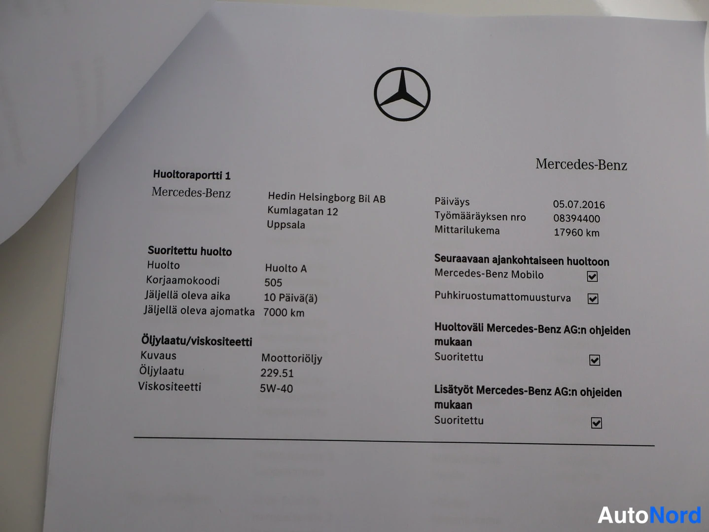 Yksityiskohta: Mercedes-Benzin huoltoraportti, huolto suoritettu Hedin Helsingo Bili AB:ssä 05.07.2016, mittarilukema 17960 km