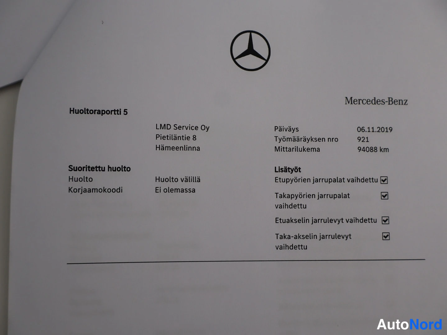 Asiakirja: Mercedes-Benzin huoltoraportti 5 päiväys 06.11.2019, mittarilukema 94088 km.