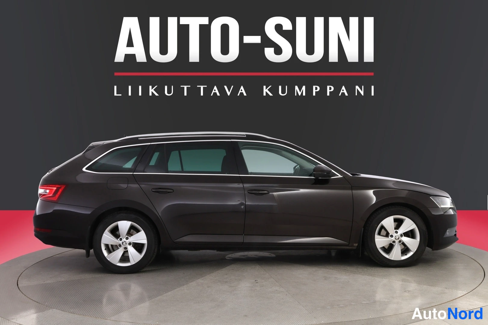 Skoda Superb 2017, ulkokuva 2 – Lappeenranta