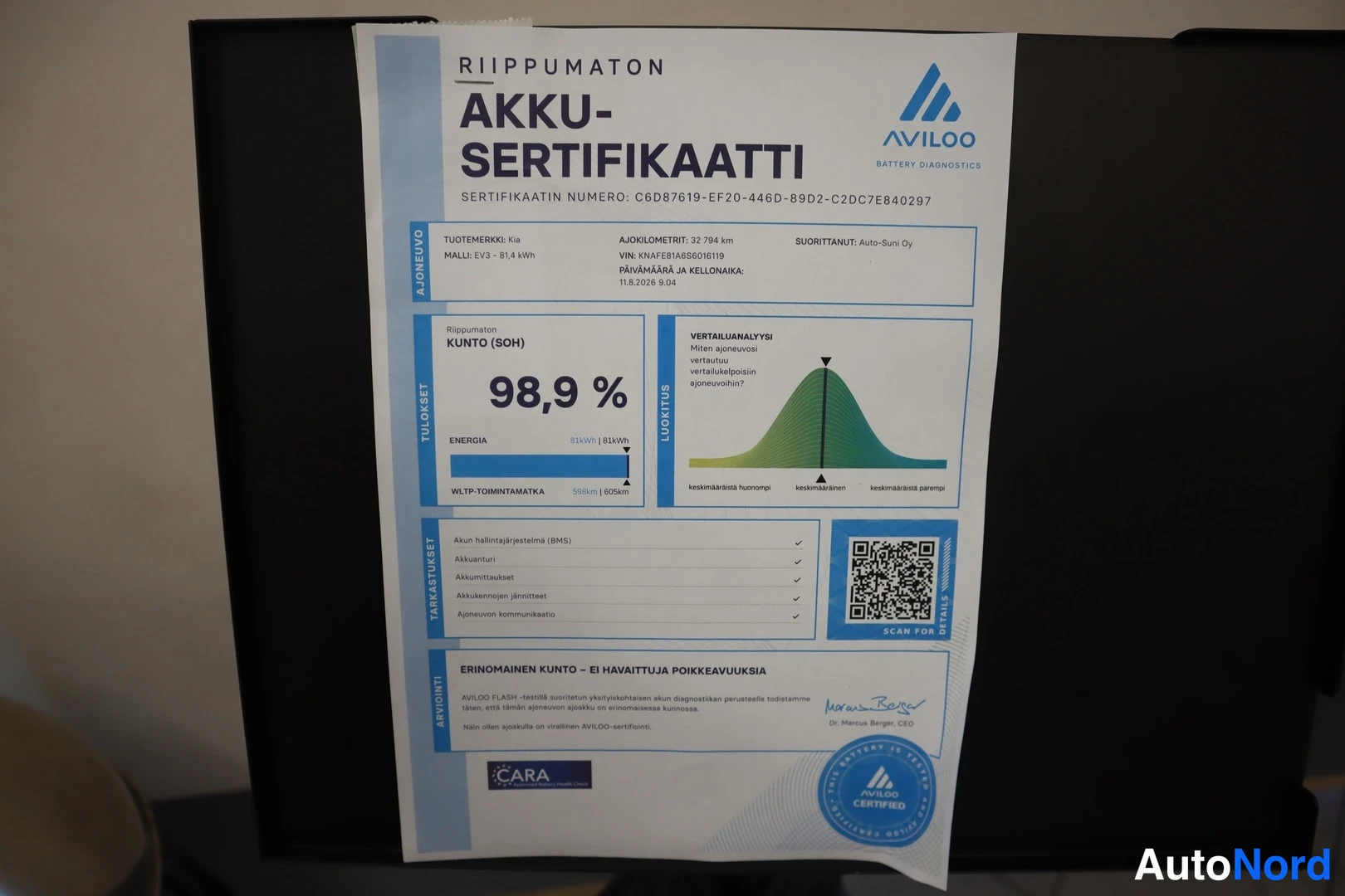Muu: Aviloo Akku-sertifikaatti näytöllä: akun kunto (SOH) 98,9 %, ajonolemaitto 28 738 km, VIN KNAE85RGFSU91011B, päivämäärä 11.6.2026.