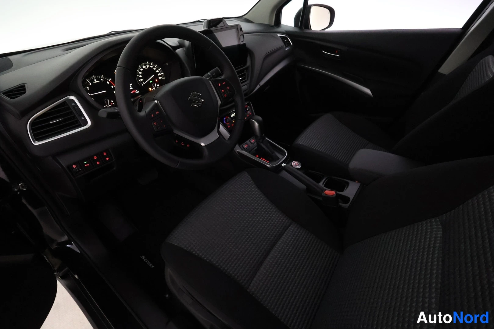 Suzuki S-Cross 2026, ulkokuva 19 – Lappeenranta