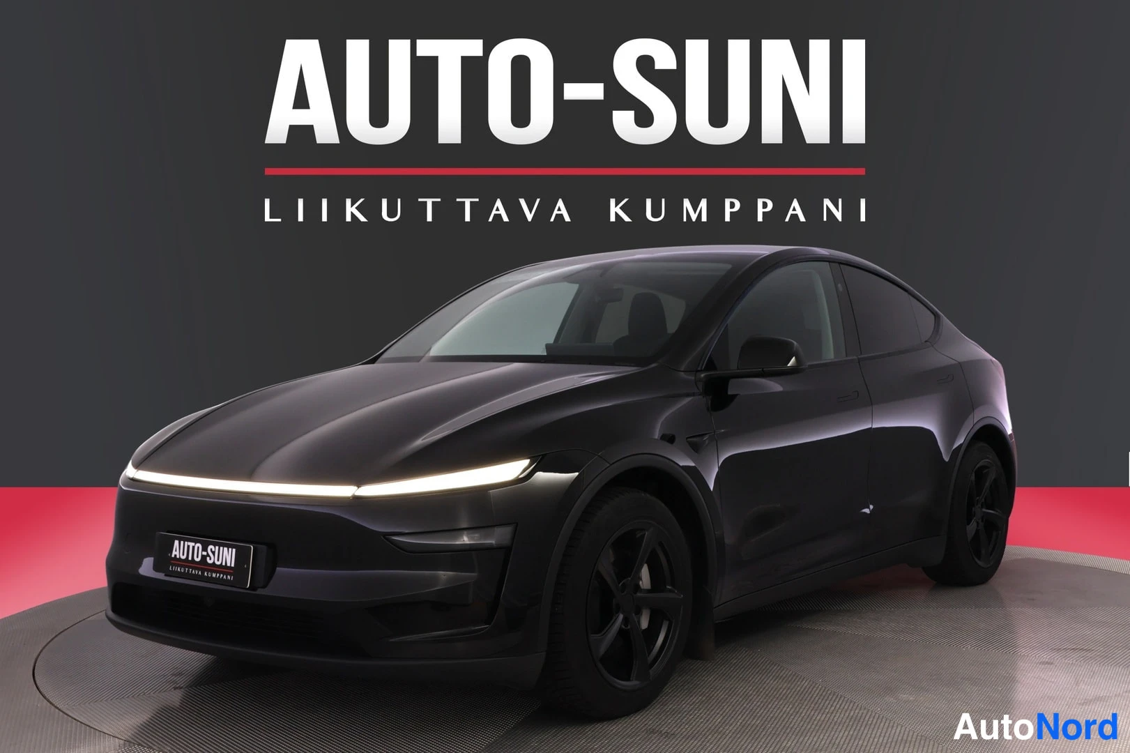 Tesla Model Y Premium Long Range All-Wheel Drive 2025