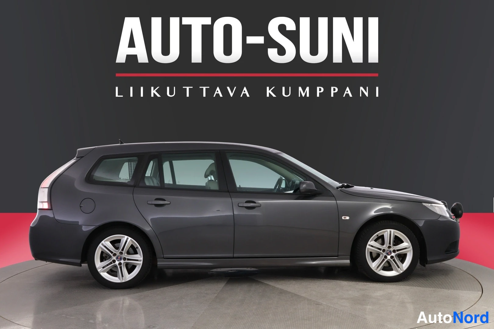 Harmaa Saab 9-3 2009, sivulta, kuva 4