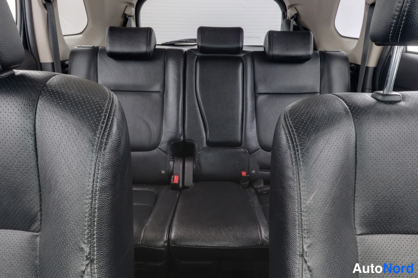 Harmaa Mitsubishi Outlander 2013, takaistuimet, kuva 11