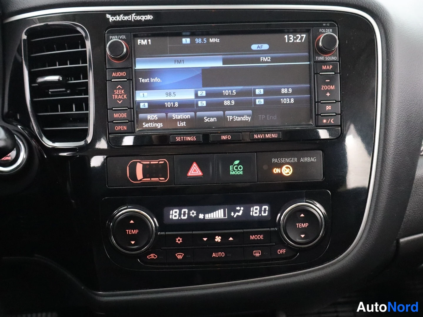 Harmaa Mitsubishi Outlander 2013, yksityiskohta, kuva 20