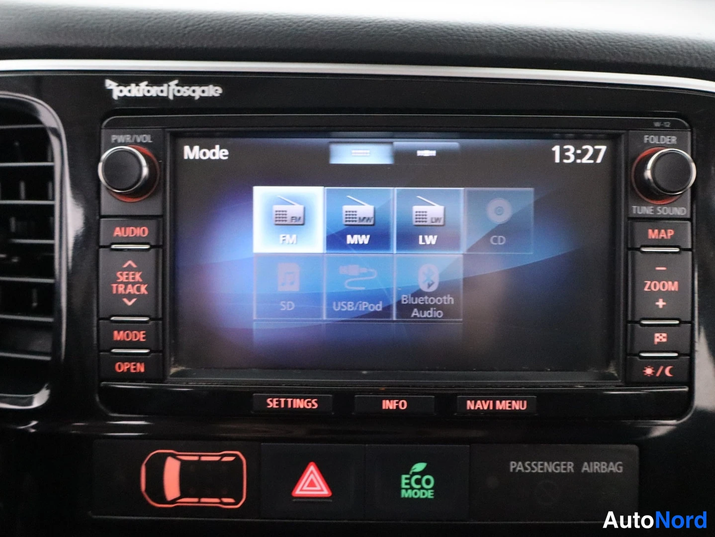 Harmaa Mitsubishi Outlander 2013, yksityiskohta, kuva 22