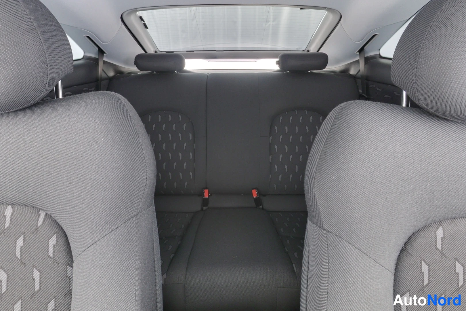 Hopea Mercedes-Benz C 2003, kuva 15