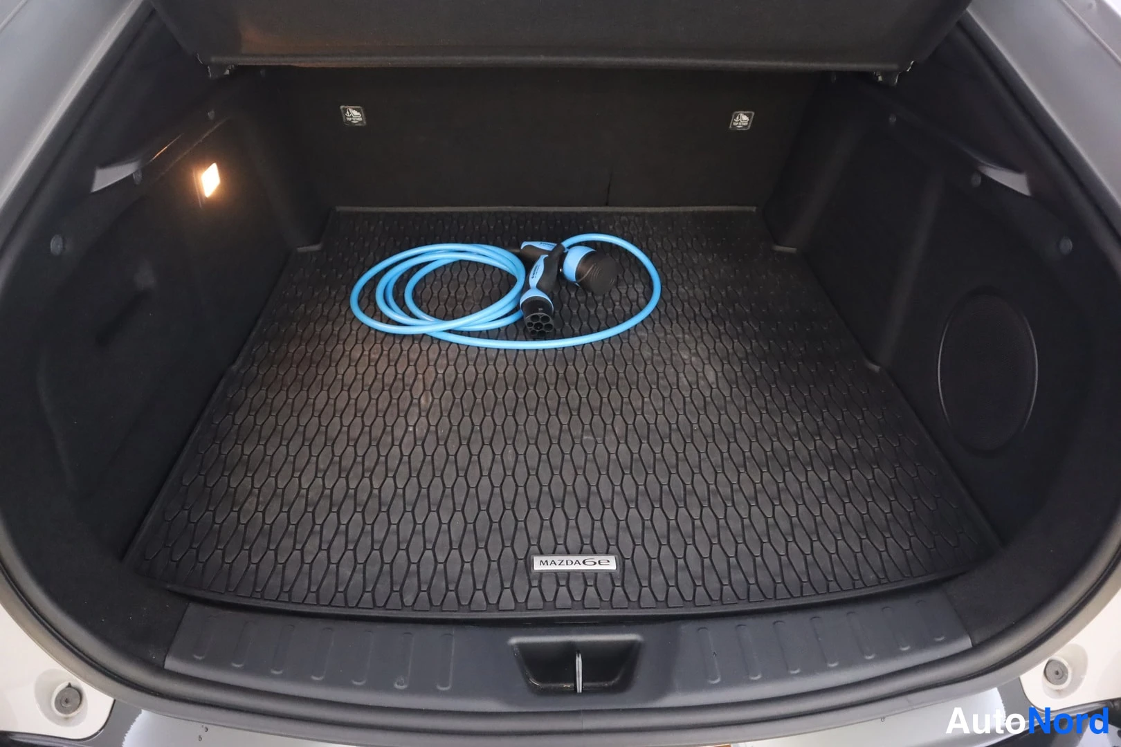 Hopea Mazda 6e 2026, kuva 23