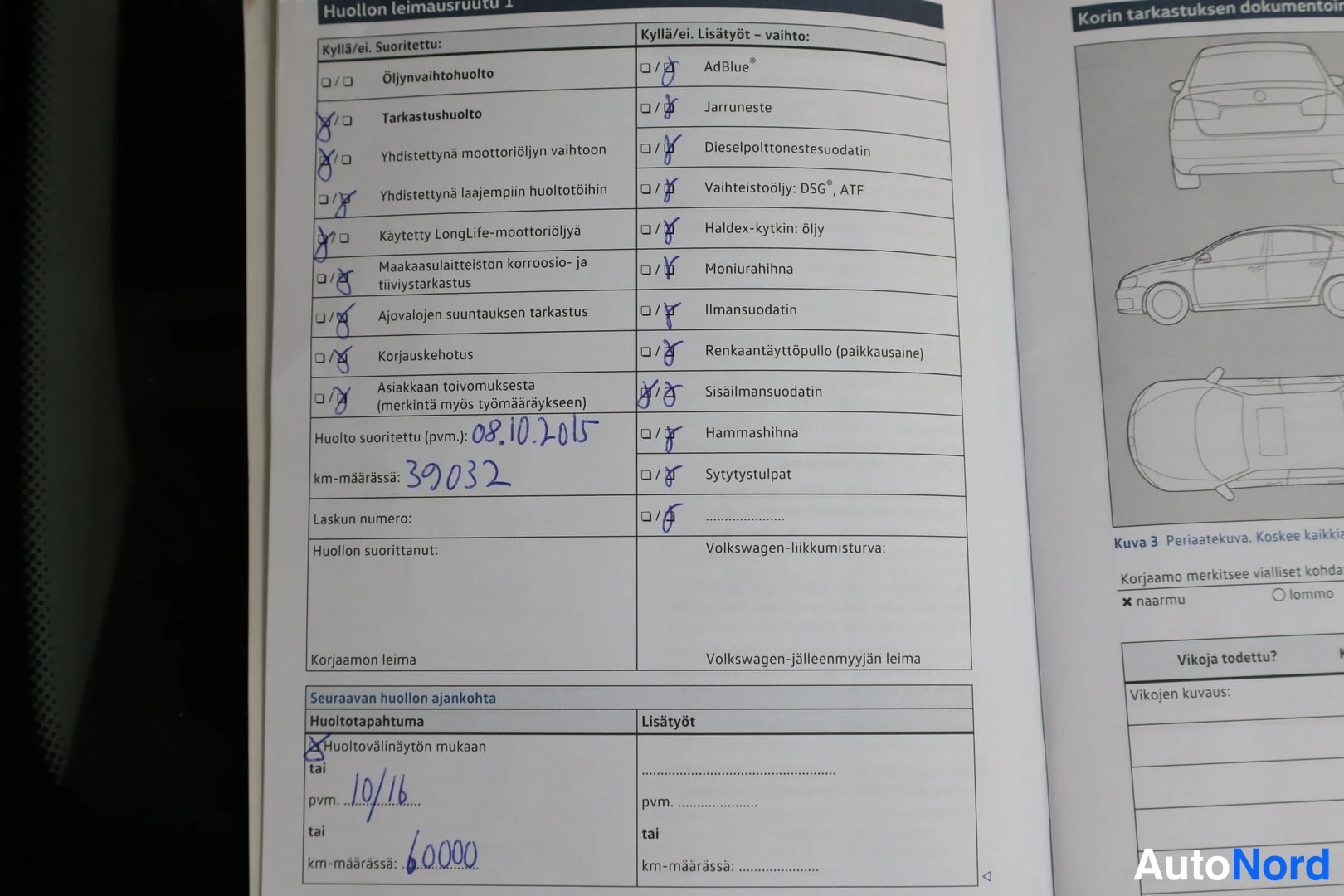 Asiakirja: Huoltokirjan sivu: huollon leimausruutu 1 täytettynä päivämäärällä 08.10.2015 ja kilometrimäärällä 39032.