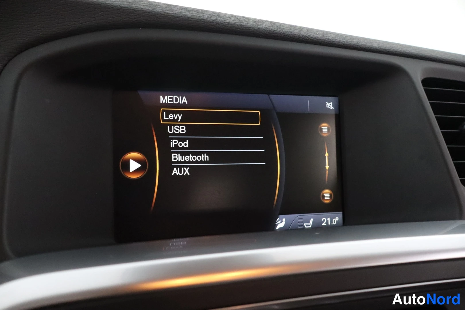Harmaa Volvo V60 2013, kuva 37