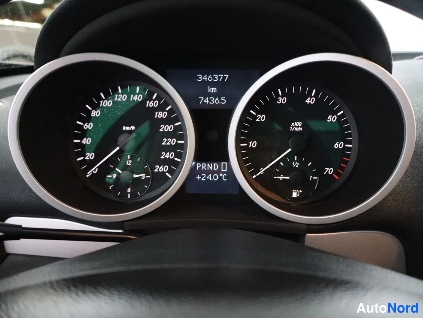 Musta Mercedes-Benz SLK 2005, yksityiskohta, kuva 36